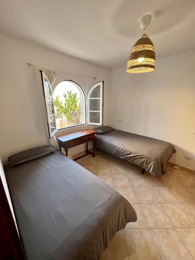 Pura Vida Surf Camp & School Hostel La Oliva Ngoại thất bức ảnh